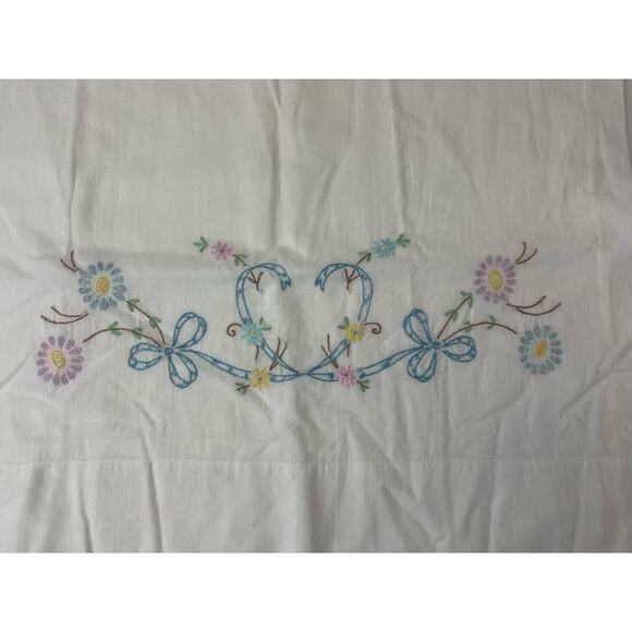 Vintage Floral hand embroidered Standard Pillow Case - Picture 2 of 5